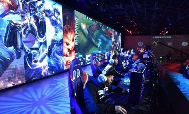 除托蒂外 除托蒂外